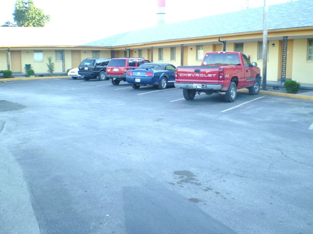 Sunrise Inn - Brownsville Extérieur photo