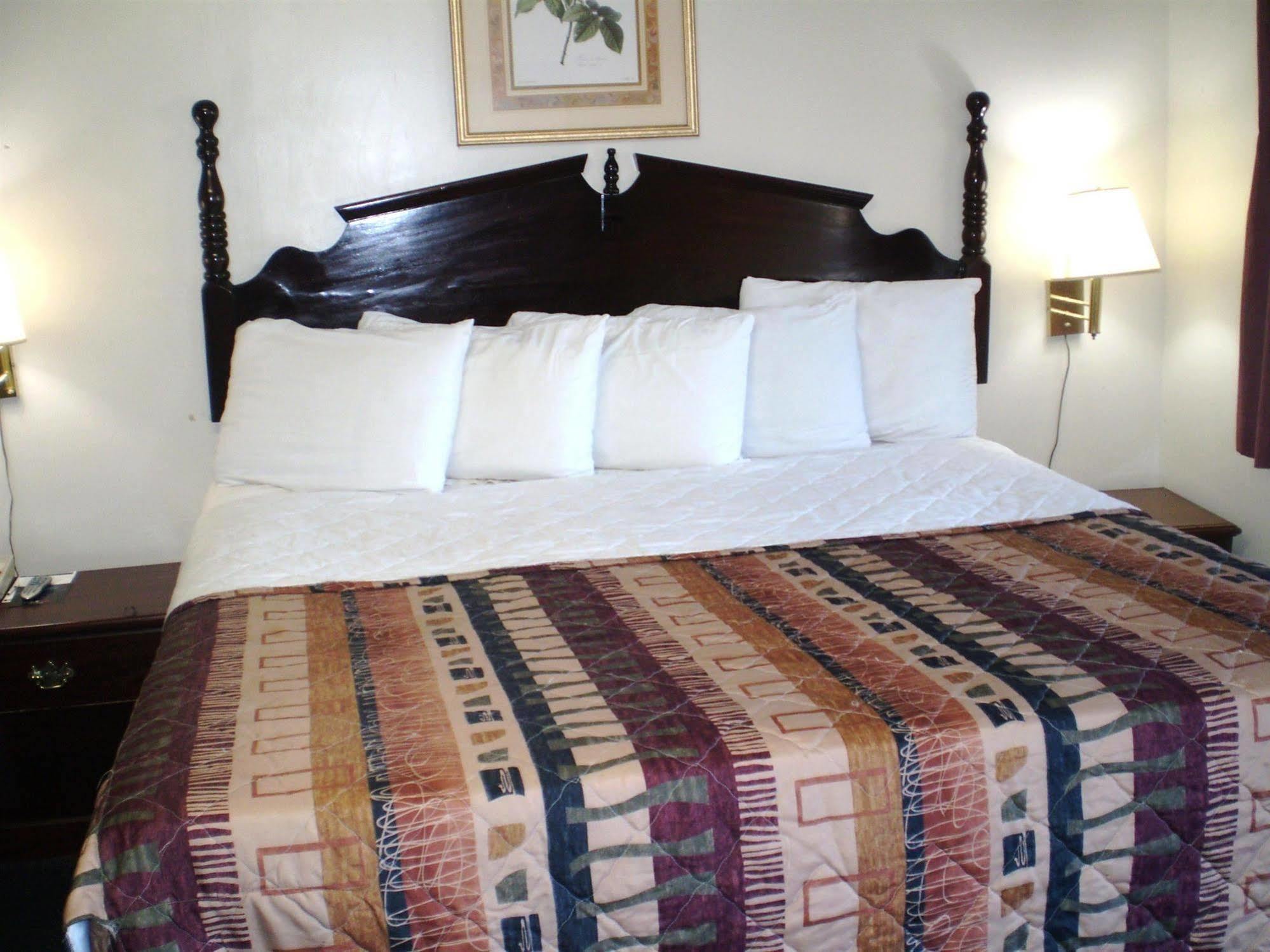 Sunrise Inn - Brownsville Extérieur photo