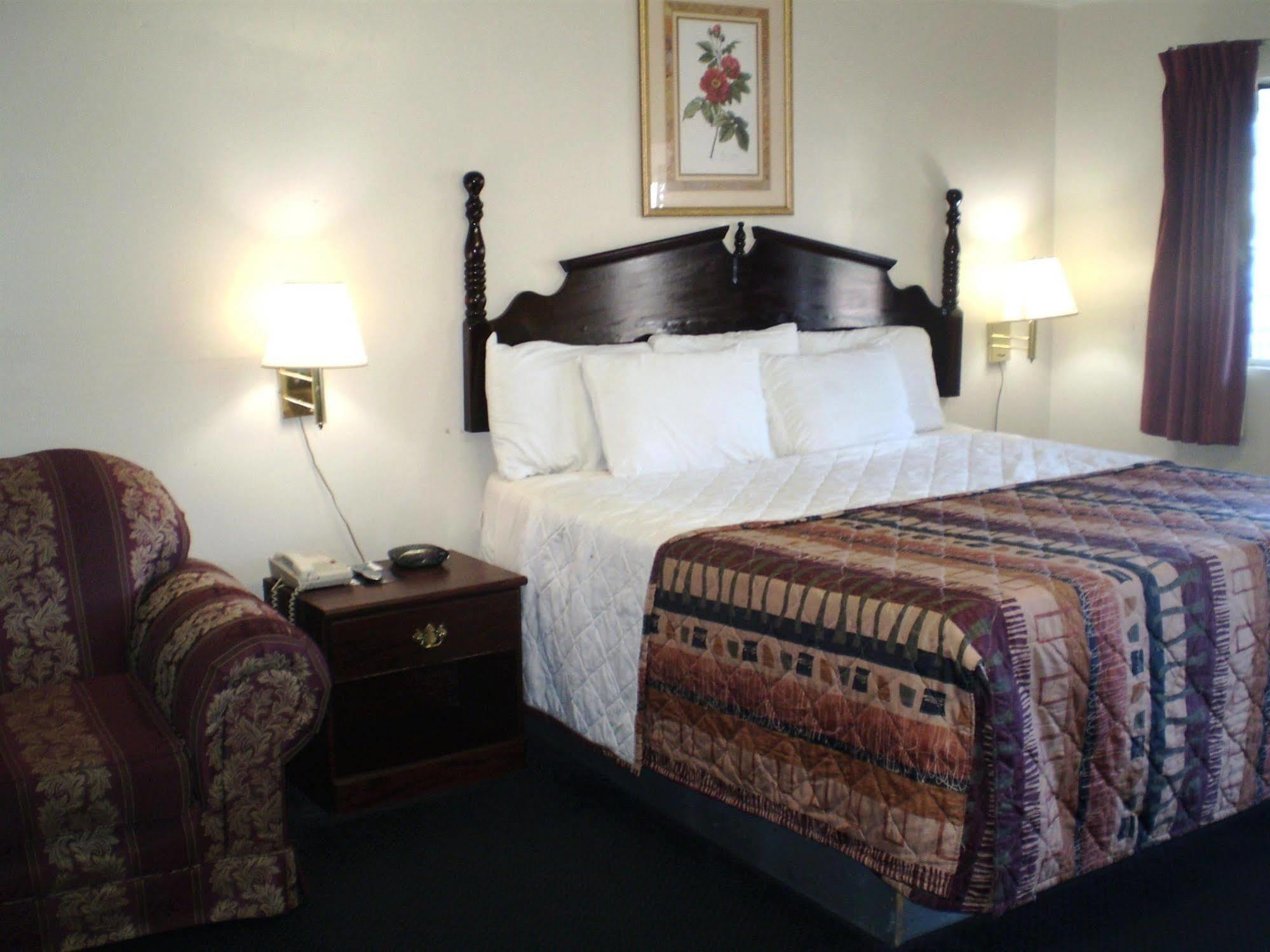 Sunrise Inn - Brownsville Extérieur photo