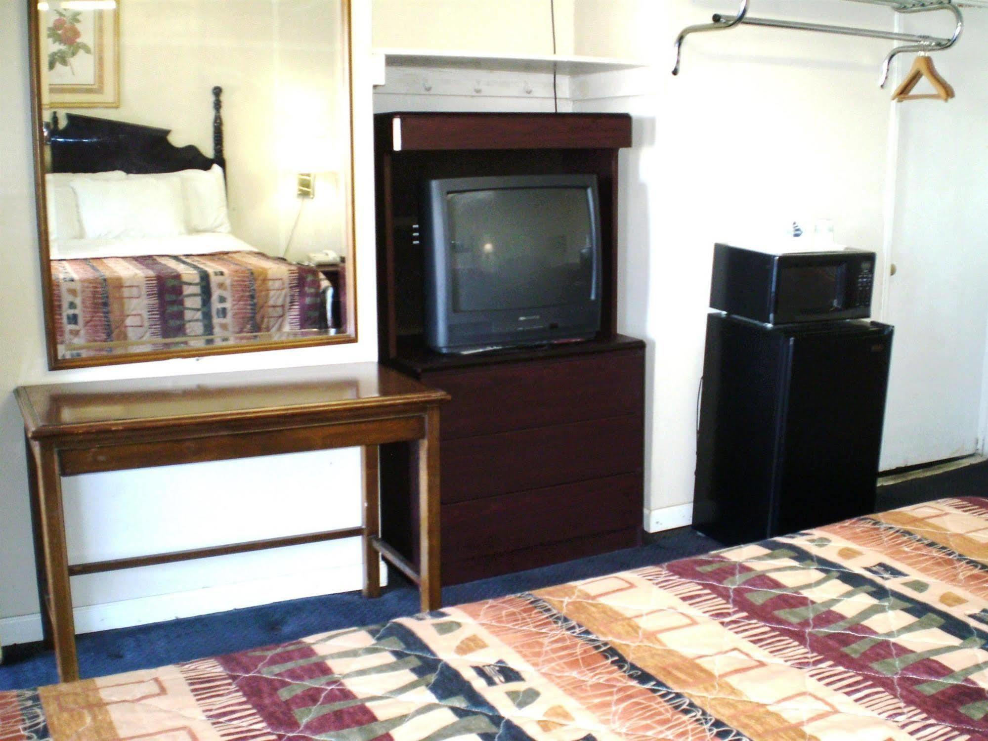 Sunrise Inn - Brownsville Extérieur photo