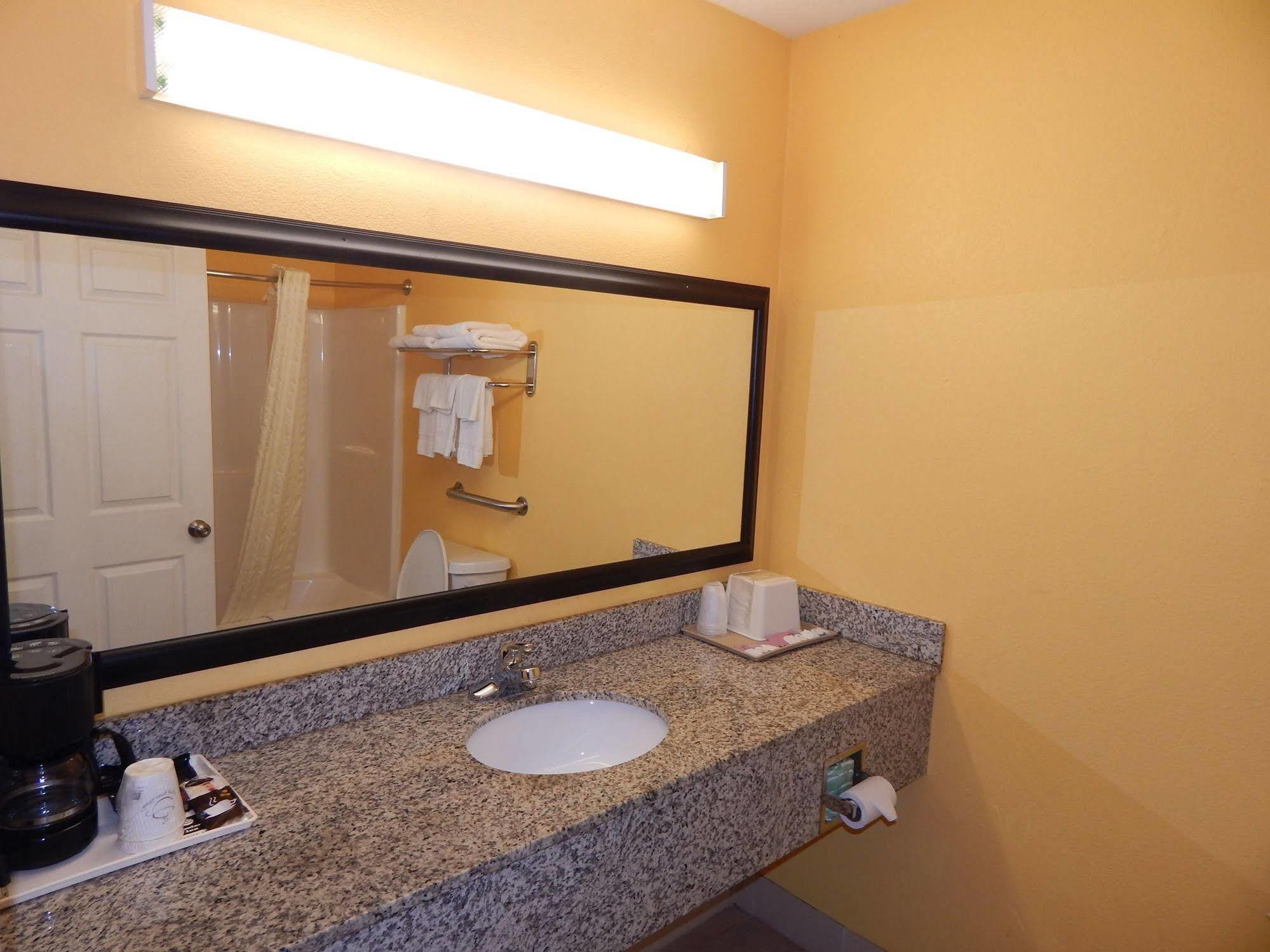 Sunrise Inn - Brownsville Extérieur photo
